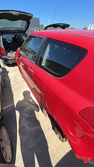 Suzuki Swift 2004 para Peças