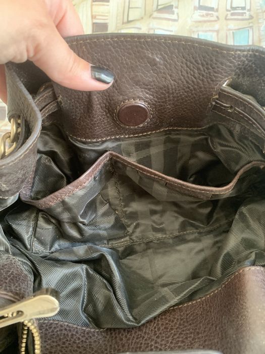 Mala Burberry. Preço nova 950€.