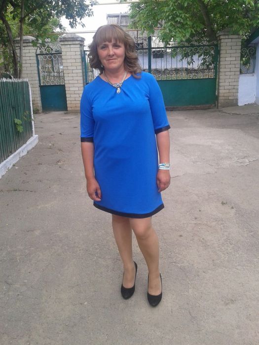 Продам платья разных размеров любое 600грн