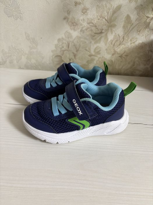 Geox кросівки дитячі Sprintye 25 розмір