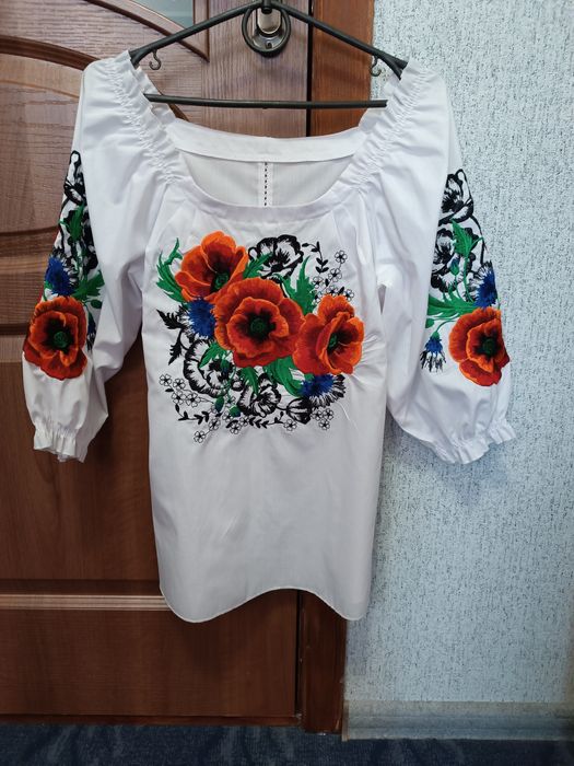 Продам новую вышиванку