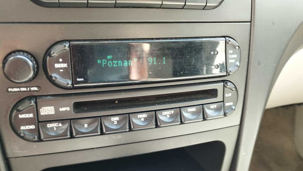 chrysler paicfica 04-08 panel nawiewu klimatyzacji radio czesci