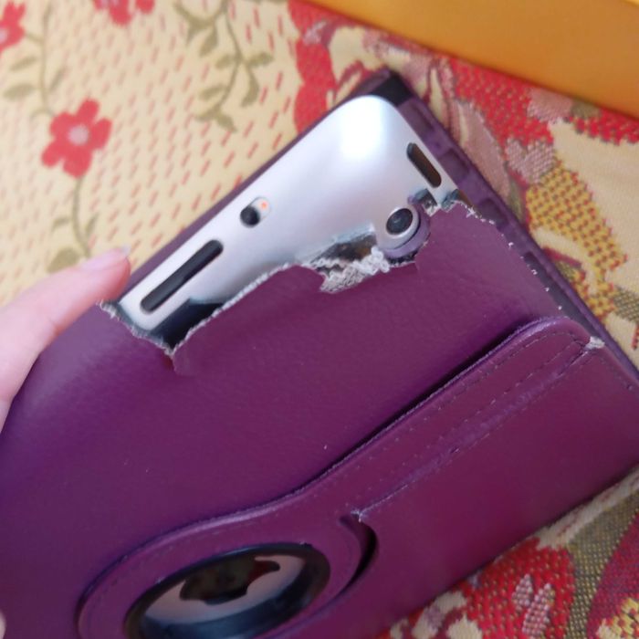 Планшет IPad Air.