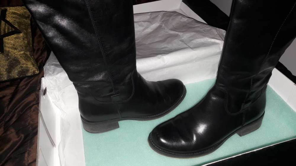 Kozaki damskie typu oficerki