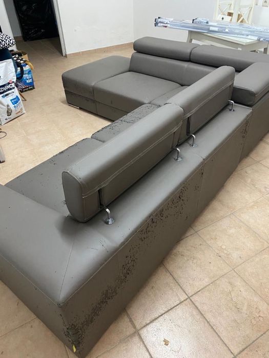 Sofá com chaise longue