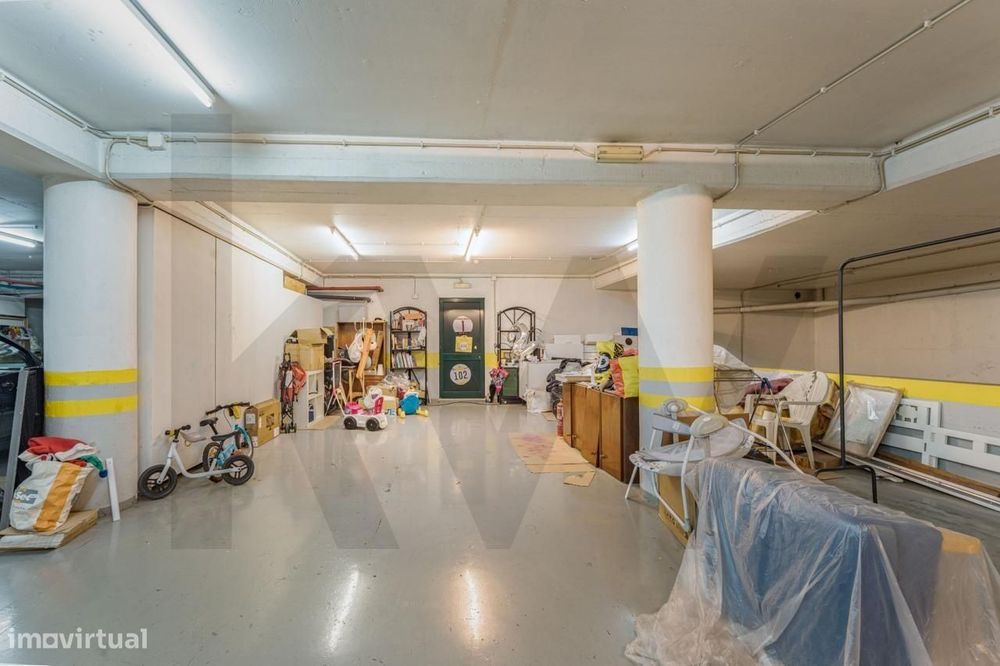 Garagem à venda em rua de São João s/n, Funchal