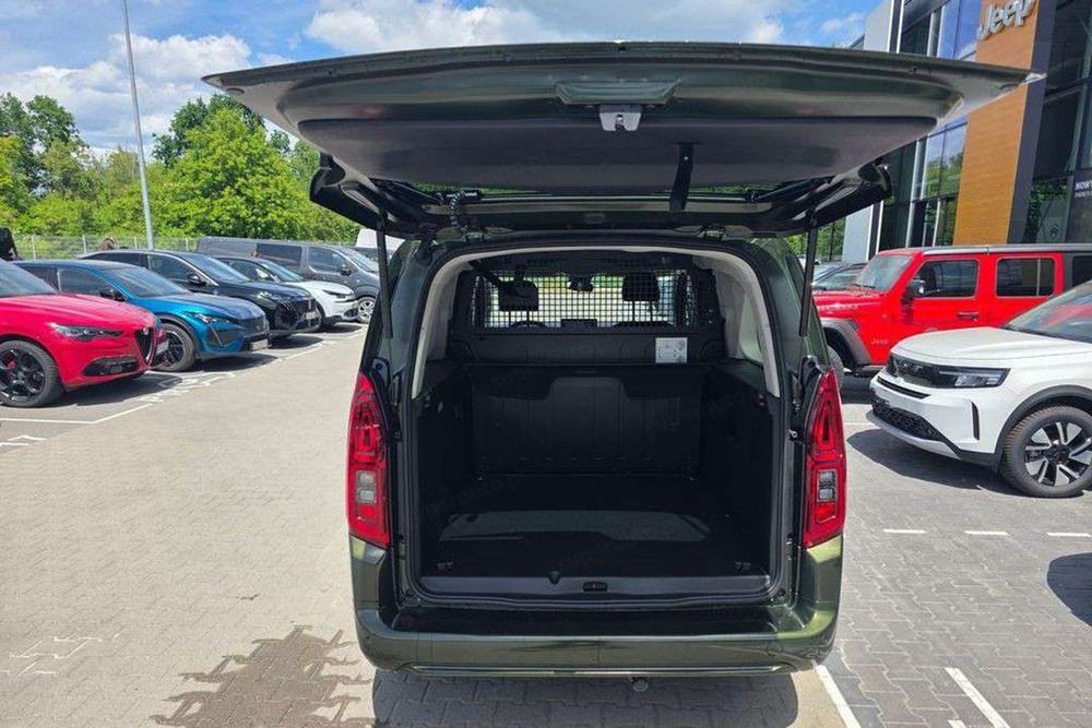 Opel Combo Kombi XL L2H1 EAT8 1.5 131KM !! Radio 10" + Navi !! Alufelgi !! 230V