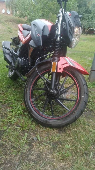 Продам  мотоцикл Spark