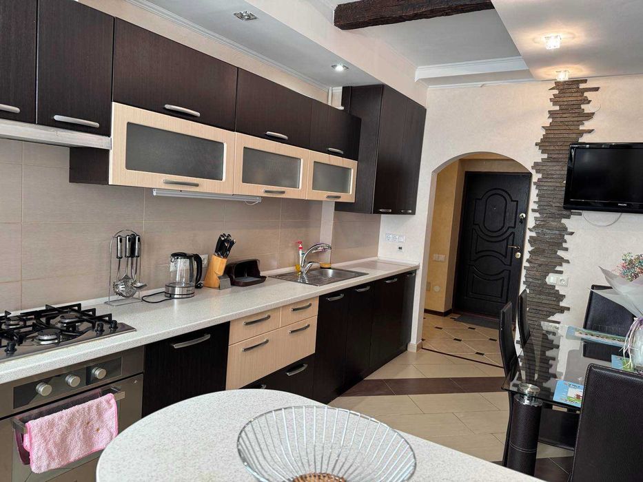 Продаж 3-х кімнатної квартири, новобуд, біля ринку, м. Трускавець!