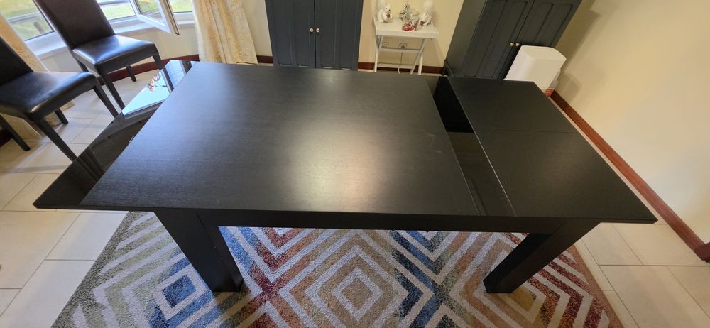 Mesa Moderna Preta - Madeira Maciça