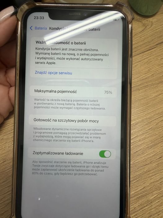 iPhone 11 128gb 75% baterii