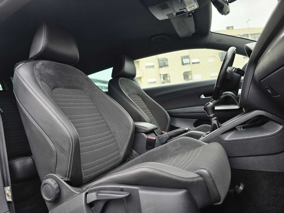 VOLKSWAGEN SCIROCCO 2.0TDI 140cv