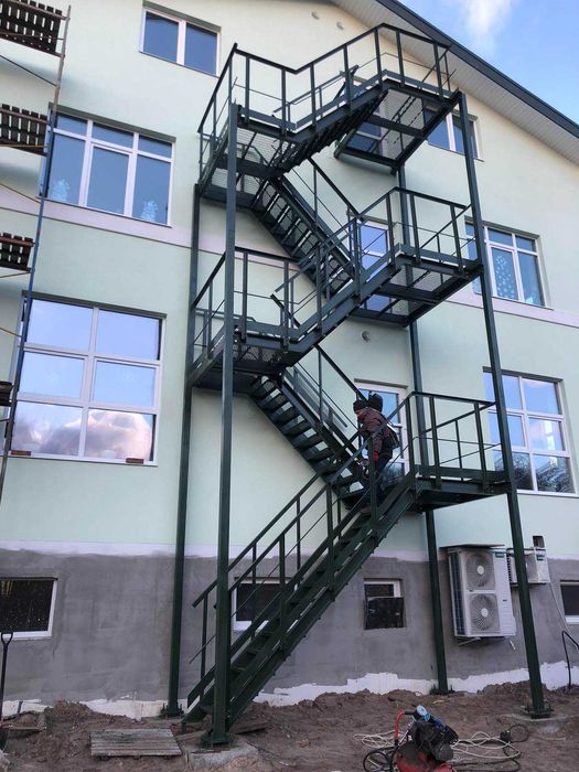 виготовлення металевих сходів будь якої складності