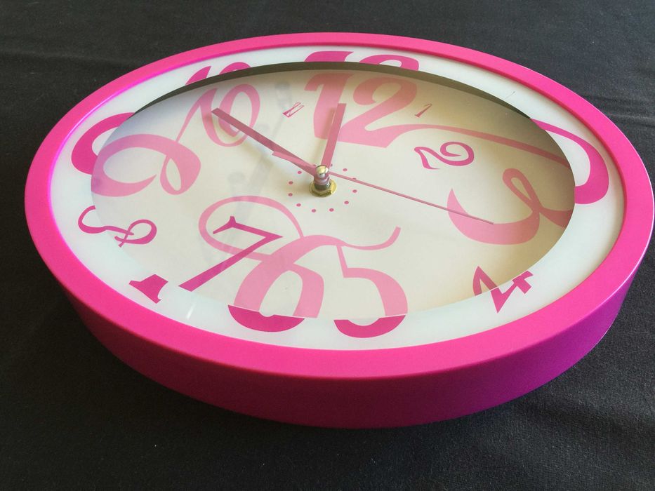 Relógio de Parede Infantil Oval 29x22,5