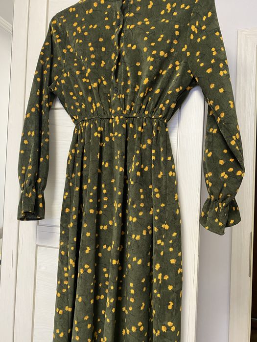 Зелене вельветова сукня