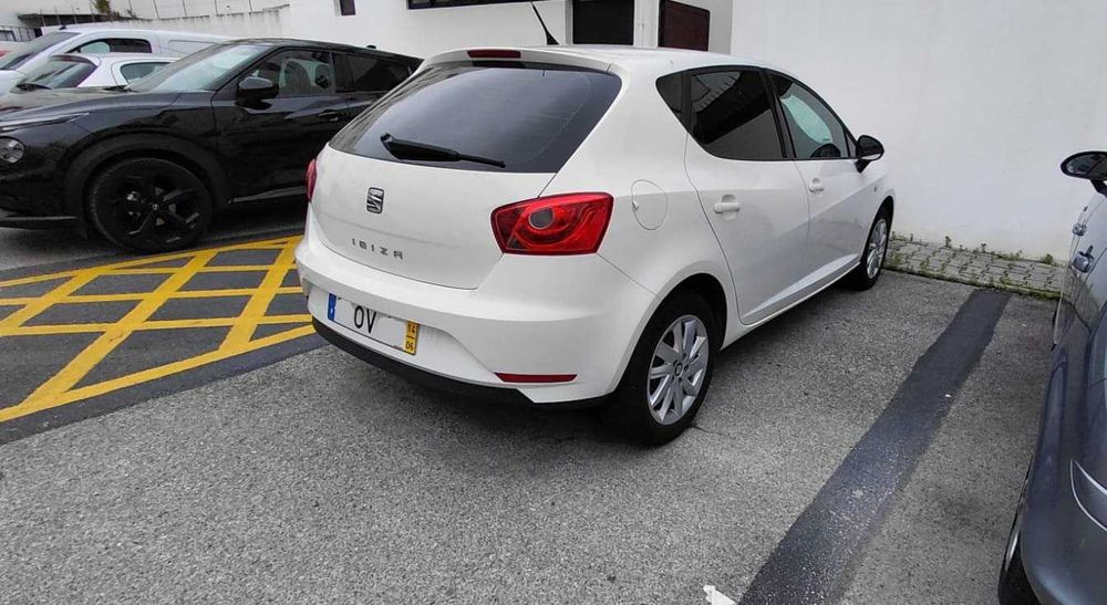 Seat Ibiza 1.2 Style Gasolina 70CV 83mil Quilómetros