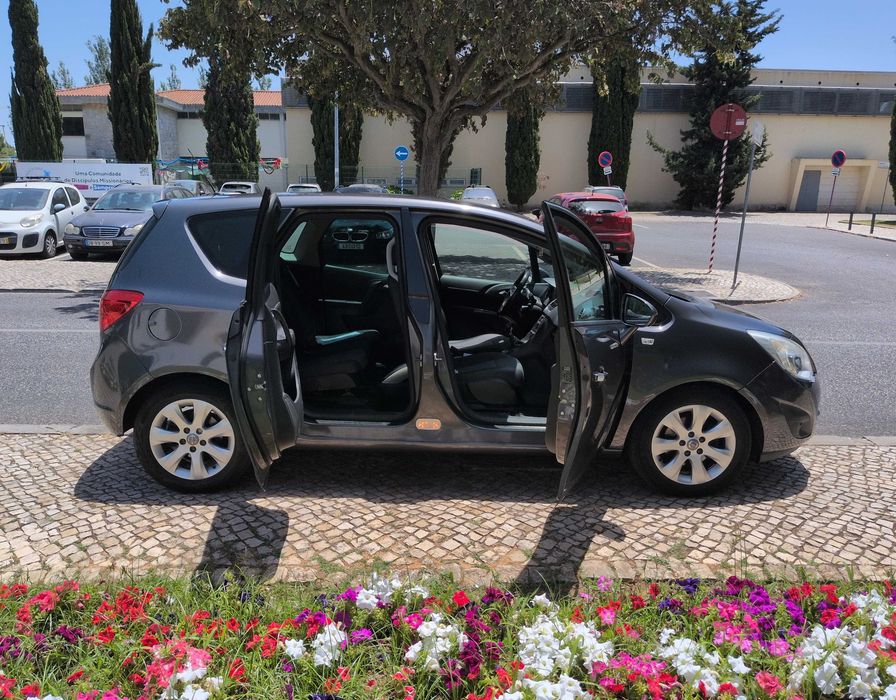 Opel Meriva — fotografia 4