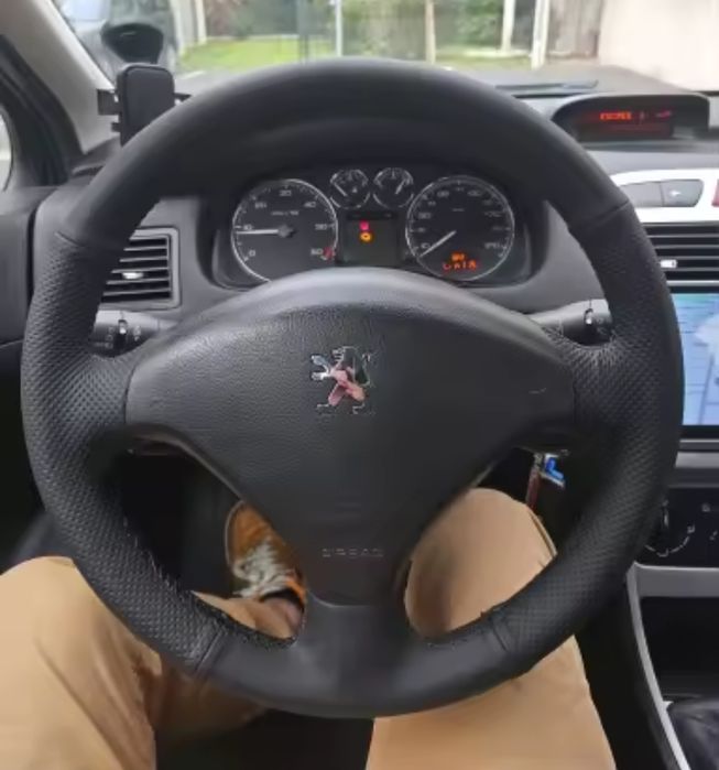Renove o volante do  Peugeot 208,308