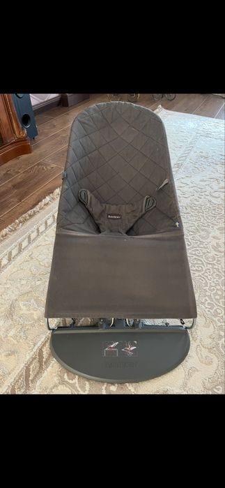 Шезлонг дитячий BabyBjorn