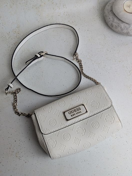 Nerka/torebka Guess Love