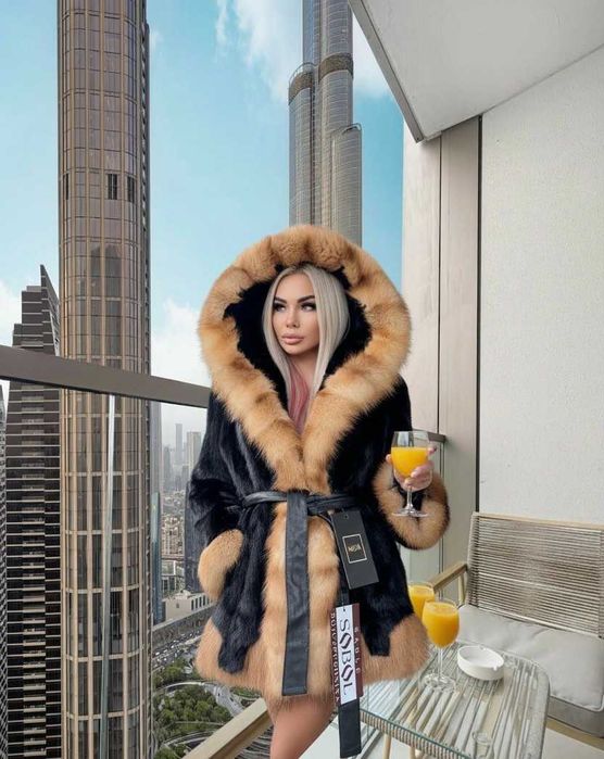 Шикарна норкова шуба , НОВА , з хутром Соболя