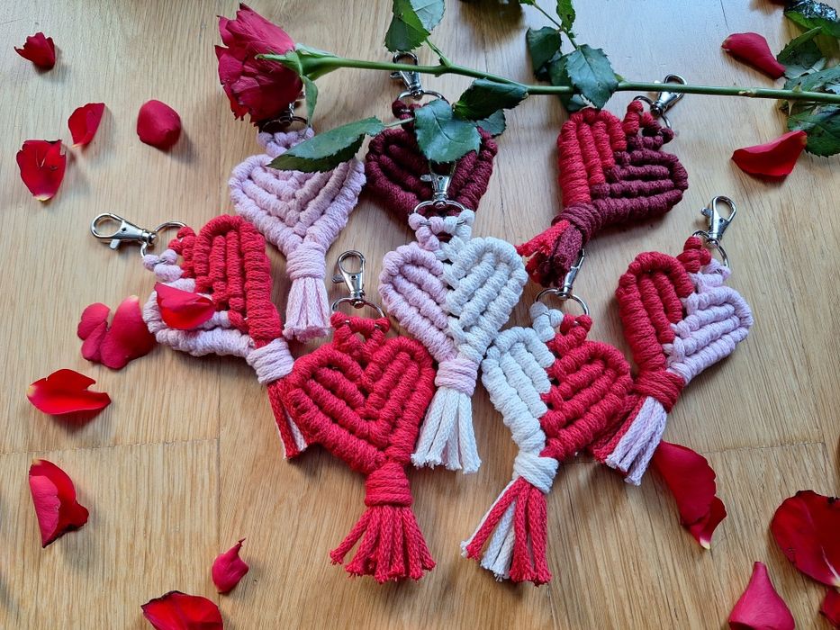Breloczki z makramy