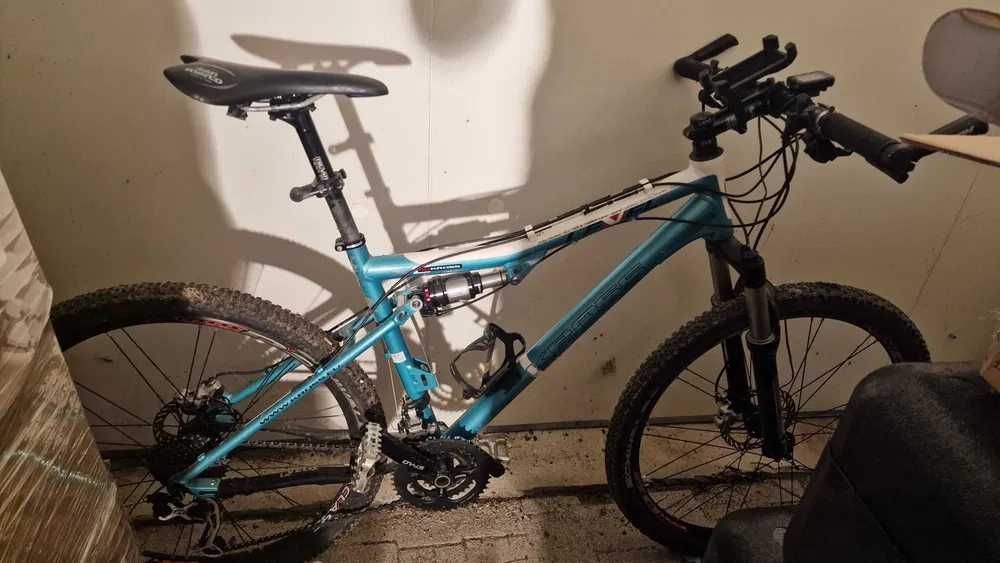 Rower M/L Full XC Kross Level Deore XT, hamulce tarczowe hydrauliczne