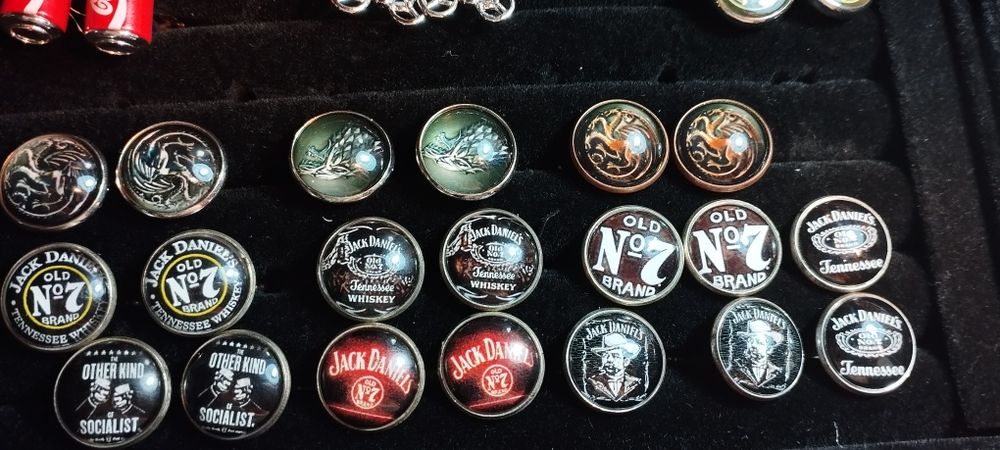 Botões de punho.64730296362753122