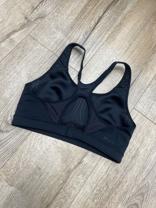 Спортивний топ nike найк