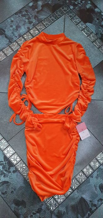 Cudowny komplet welurowy pomarańcz neon S M