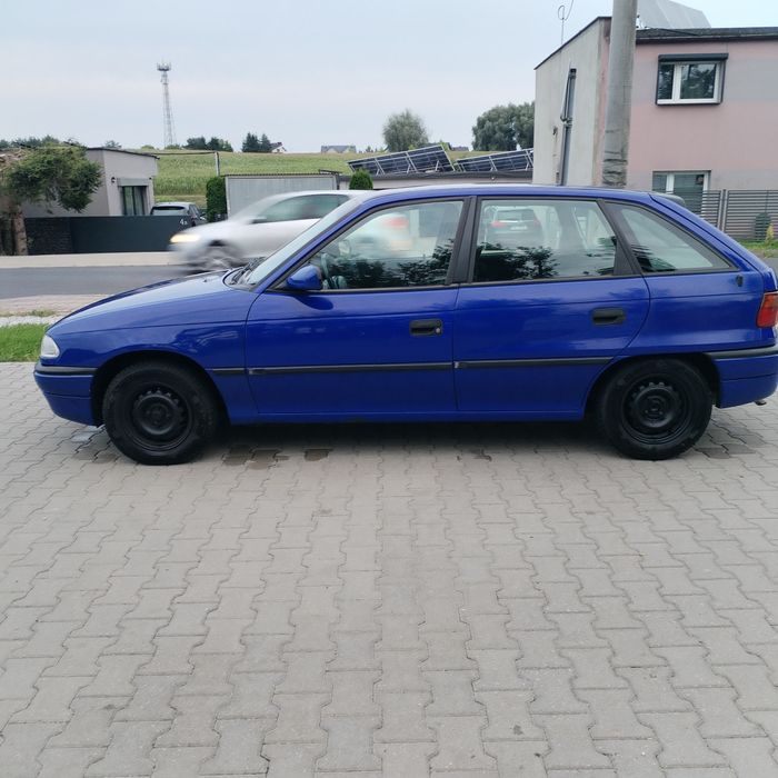 Opel Astra f hatchback 1996r.