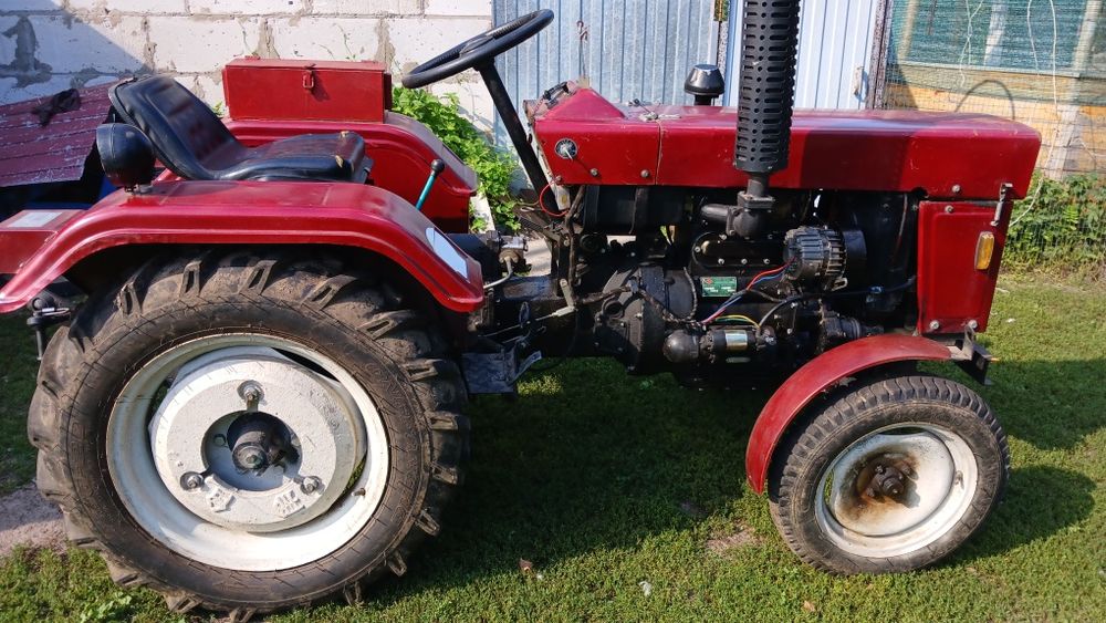 Трактор сінтай 180.