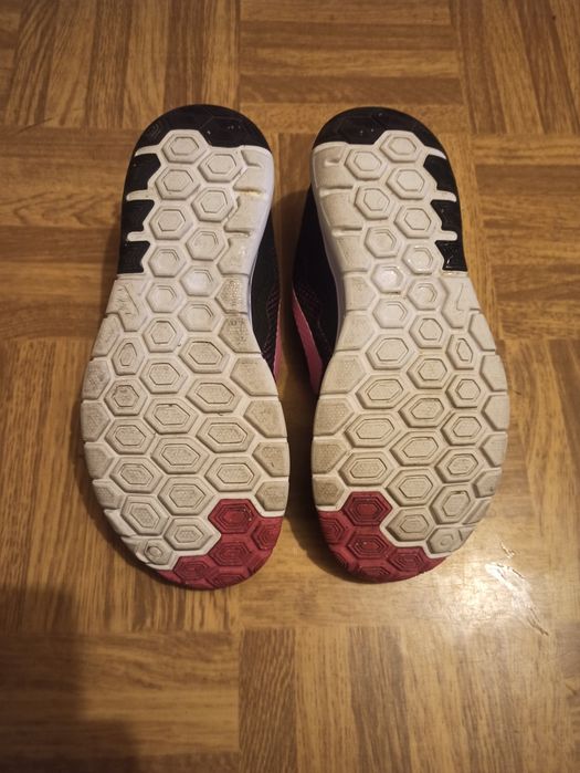 Кросівки жіночі Nike