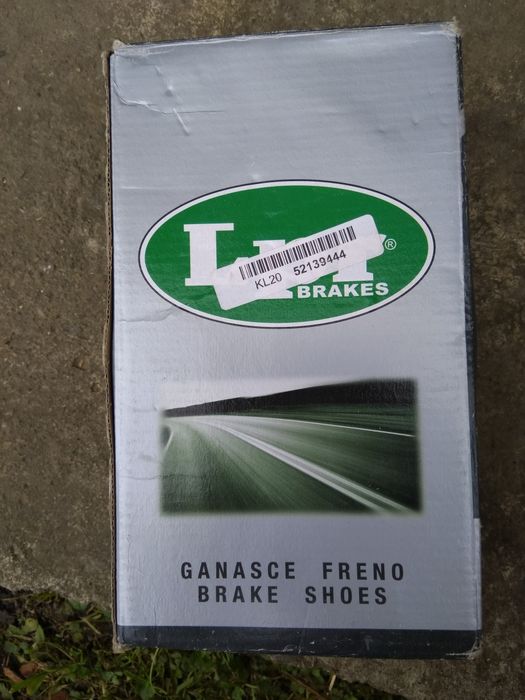 Барабанні гальма( гальмівні колодки)нові