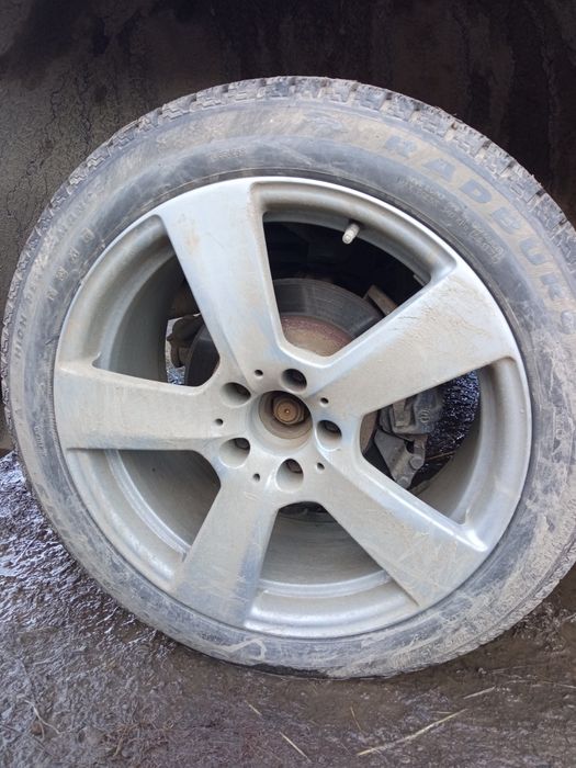 Продам зимові  шини