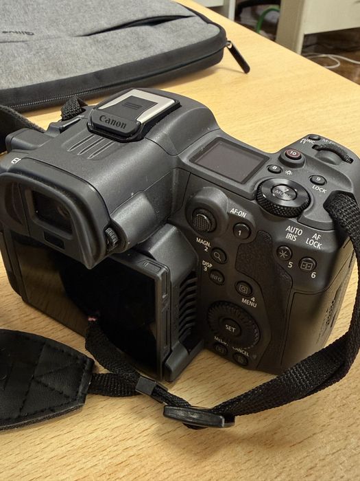 Canon R5C Cinema e fotografia