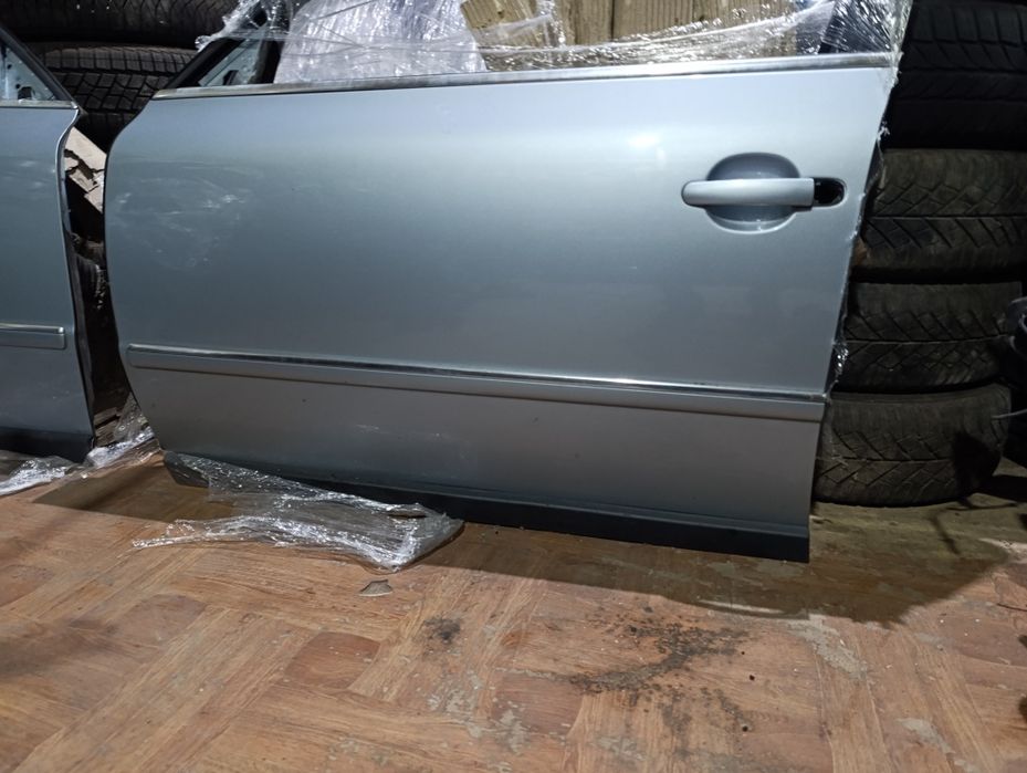 Продам двері passat b5 plus колір LB5S