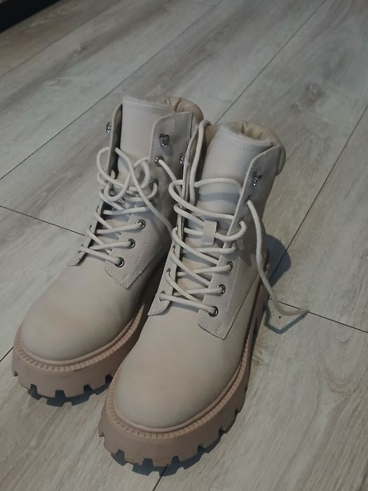 Buty damskie PULL&BEAR