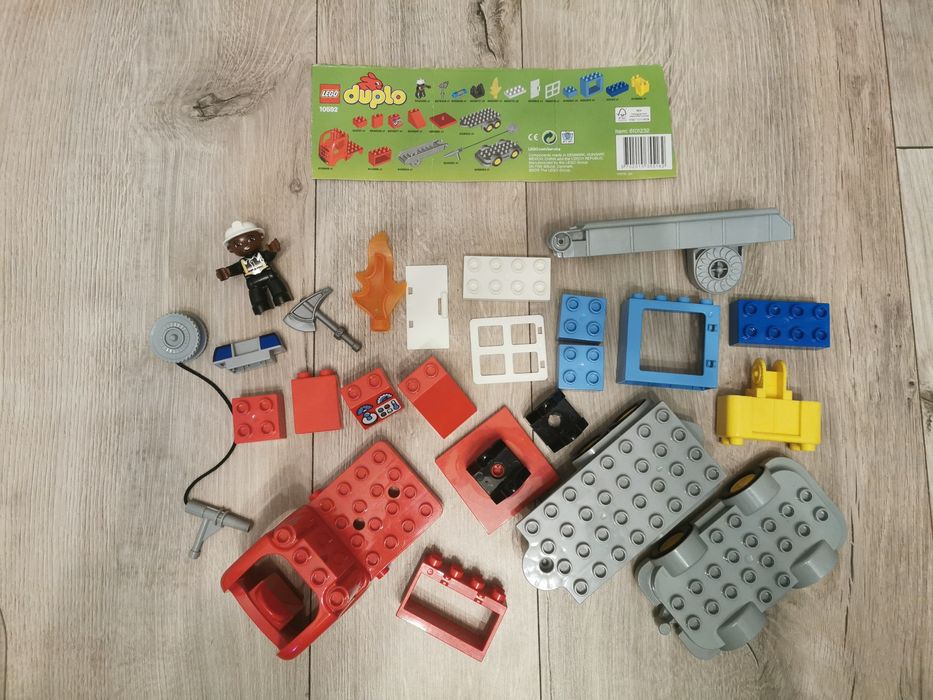 Lego Duplo wóz strażacki 10592