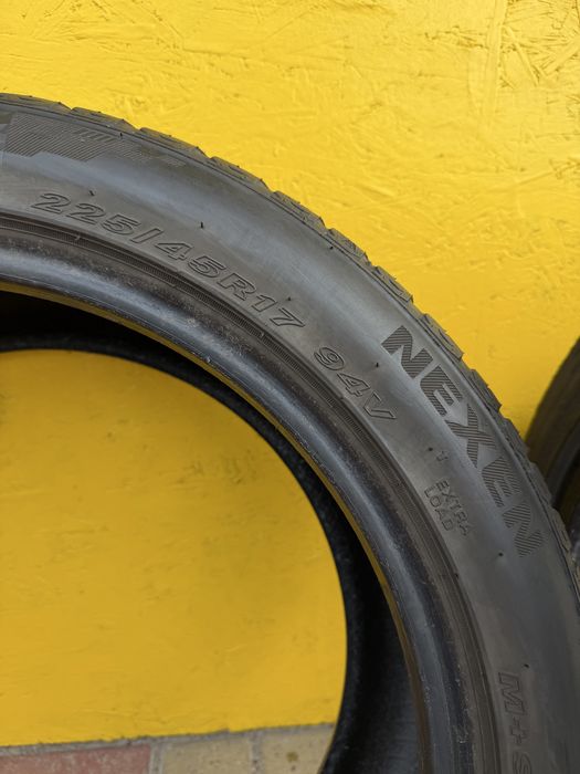 Шини Резина 225.45 R17 Nexen Зима