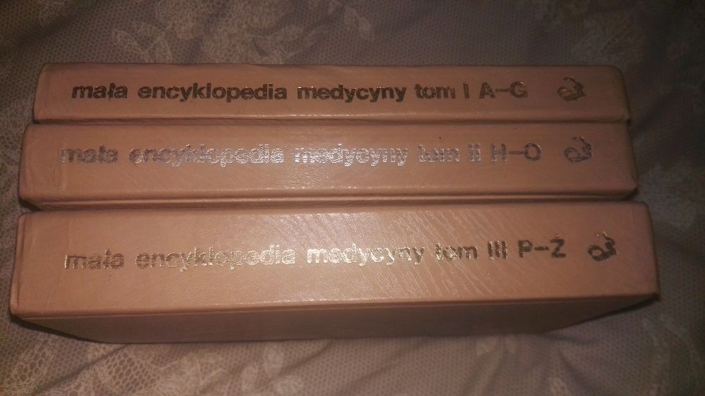 Mała encyklopedia medycyny I, II, III