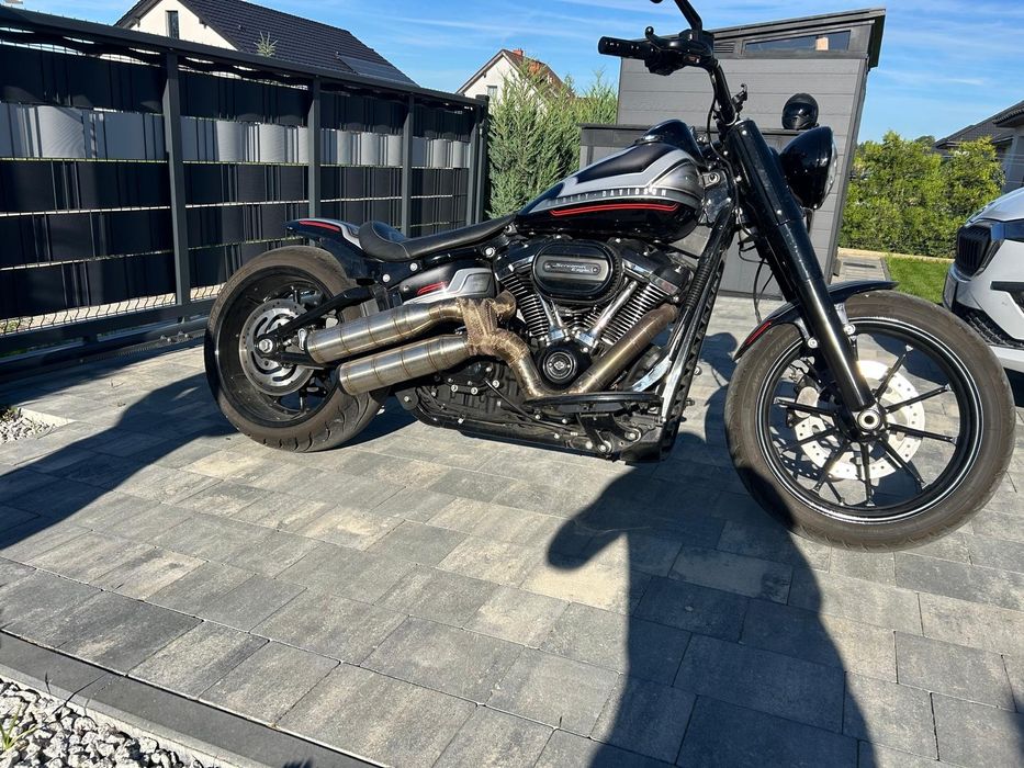FLHC Custom Harley-Davidson  Heritage Custom