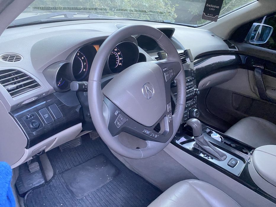 Продам власный автомобиль Акура МДХ 2007 года с оригинальным пробегом