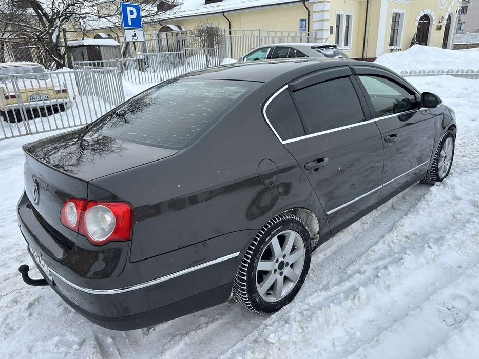 Пассат б6 седан.