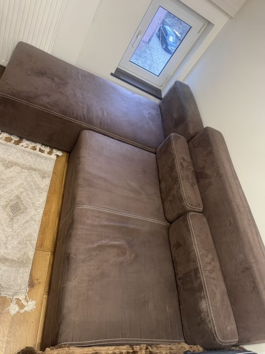 Narożnik prawoskrętny z fukcja spania