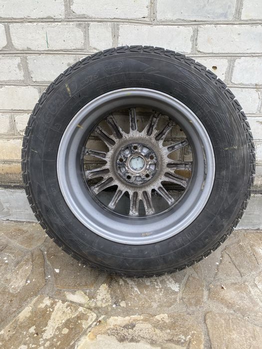 225/65 R17 Yokohama Ice Guard