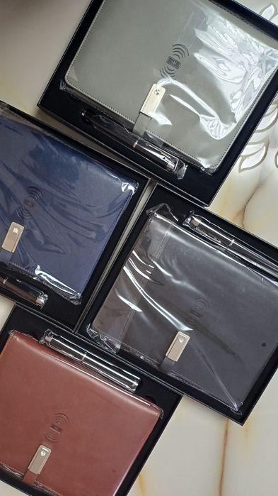 Смарт- блокнот, записник, блокнот з павербанком, Powerbank , подарунок