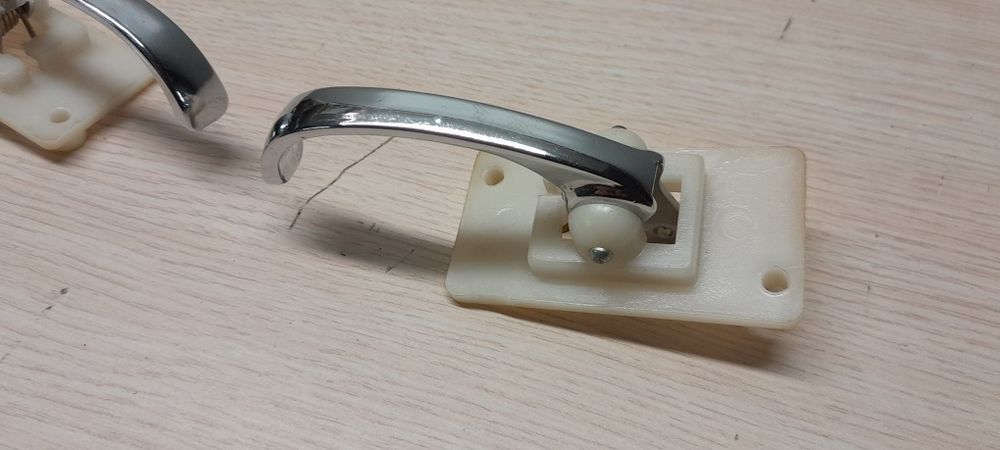 Klamki wewnętrzne FIAT 125P