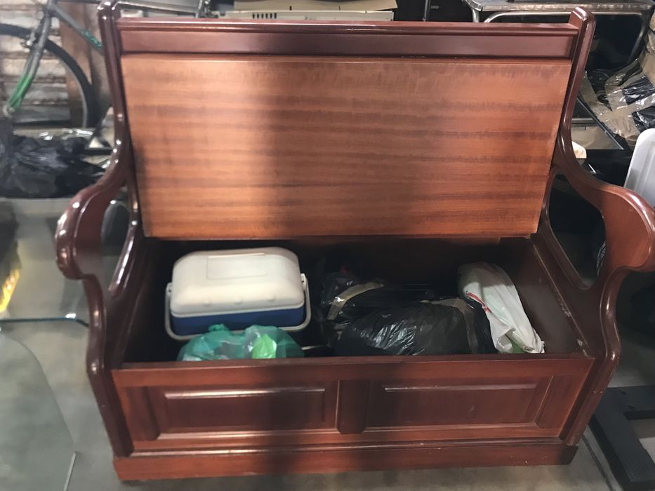 Sofa de madeira pinho