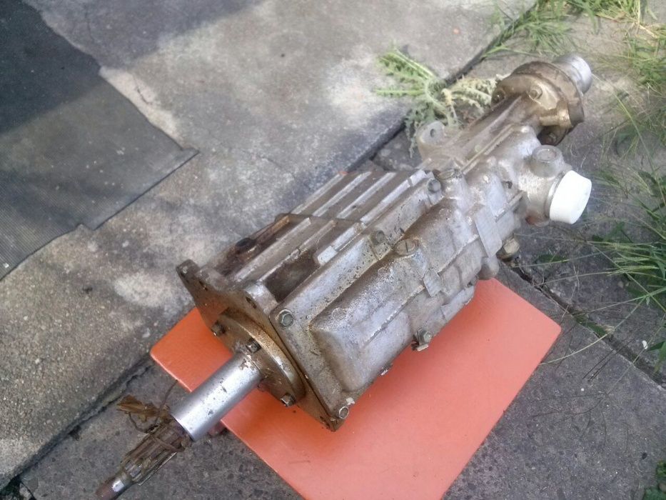 Коробка передач ГАЗ 2410 Нова.